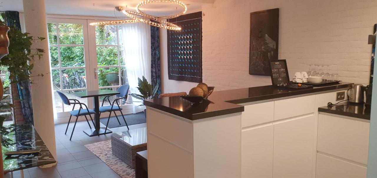 Waar Maas & Waal..... Apartment Woudrichem Exterior photo